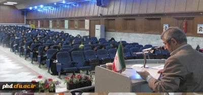 دکتر کیانی :امروزهمه مسئولین دانشگاه فرهنگیان کمر همت بسته اند تا آرمان وآرزوی رهبر فرزانه انقلاب را درتحقق اهداف راهبردی  دانشگاه وتربیت معلمینی آگاه معتقد،انقلابی ،مومن ووعالم به آموخته های روز به سامان برسانند.