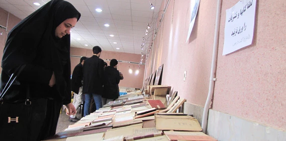 برگزاری نمایشگاه تاریخچه 5/1 قرن گذشته آموزش و پرورش و سیر تحول کتب درسی