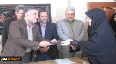 دکتر قنبری، معاون امور دانشجویی دانشگاه فرهنگیان کشوردرمراسم معارفه سرپرست جدید پردیس شهید هاشمی نژاد: دانشگاه فرهنگیان باید گل سر سبد دانشگاه های کشور باشد و مطابق عنایت مقام معظم رهبری، به دانشگاهی ماموریت گرا تبدیل شود.