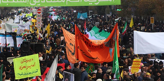 13 آبان به روایت تصویر