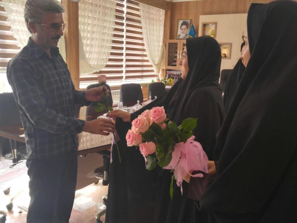 دیدار تازه معلمان با ریاست پردیس و کارکنان