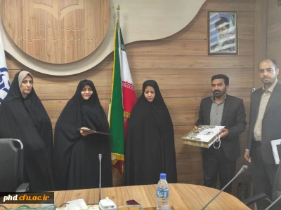 تجلیل از زحمات کارشناس تربیت بدنی پردیس در هفته تربیت بدنی