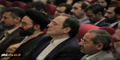 دکتر محمود مهر محمدی سرپرست دانشگاه فرهنگیان در بازدید از نمایشگاه قرآنی جشنواره