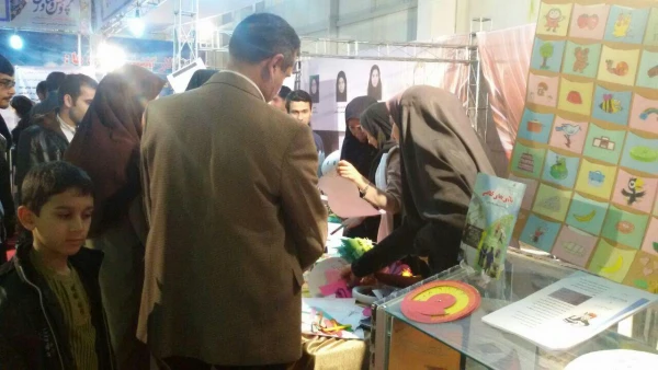حضوردانشجویان در نمایشگاه هفته پژوهش
