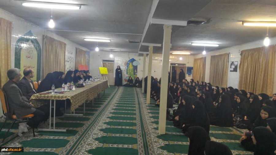 جلسه پرسش و پاسخ در سرای دانشجویی