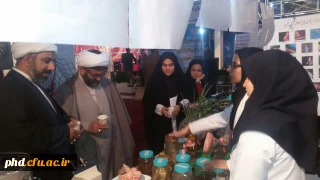 بازدیدمسئولین محترم نهاد نمایندگی ولی فقیه از غرفه پردیس شهیدهاشمی نژاد در نمایشگاه هفته پژوهش