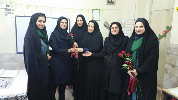 بازدید دکتر کاظمی  و دکتر بزمی از کلاس های درس نو معلمان پردیس شهیدهاشمی نژاد