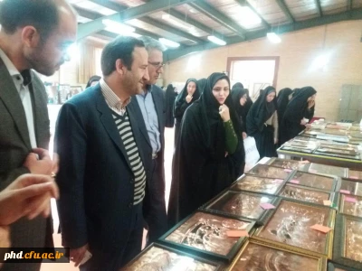 بازدید دکتر مجتبوی سرپرست مدیریت امور پردیس های استان خراسان رضوی  از نمایشگاه دست سازه های هنری دانشجویان پردیس شهیدهاشمی نژاد