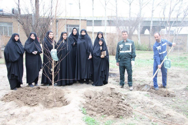 مراسم  درختکاری در پردیس شهیدهاشمی نژاد