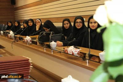 تقدیر از مسئولین تیم های اجرایی روابط عمومی و دانشجو معلمان فعال در برگزاری  گرامیداشت هفته مقام معلم وجشن میلاد امام زمان (عج)