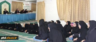 برگزاری نشست پرسش و پاسخ دانشجو معلمان با مسئولان پردیس شهید هاشمی نژاد