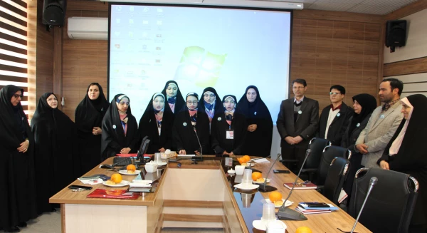 دوره توانمند سازی همیاران سلامت