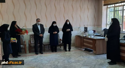 تقدیر مسئولین پردیس ازکارکنان حوزه ی آموزش در دهه سرآمدی آموزش وایام بزرگداشت مقام معلم 
