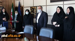 تقدیر از اساتید وکارکنان پیش کسوت
