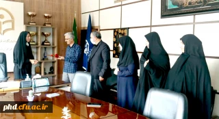 همزمان با روز روابط عمومی و ارتباطات انجام شد 

تقدیر از مسئول روابط عمومی پردیس