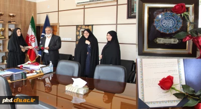  در سالروز شهادت دکتر چمران انجام گرفت 

تجلیل از مسئول بسیج کانون اساتید دانشگاه فرهنگیان استان خراسان رضوی ومعاونت اموردانشجویی پردیس شهید هاشمی نژاد 