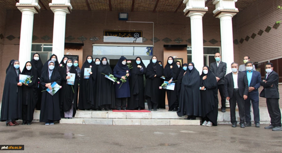 تقدیر  ازکارکنان حوزه ی معاونت آموزشی در دهه سرآمدی آموزش وایام بزرگداشت مقام معلم 5