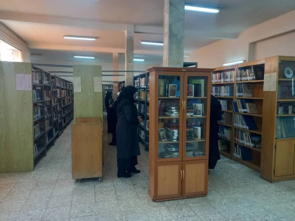 گزارش تصویری فعالیت های هفته کتاب 1400 6