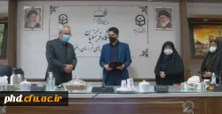 جلسه گفتمان «سبک زندگی شهدا و بدفهمی های رایج» به مناسبت دومین سالگرد شهادت سردار پرافتخار شهید حاج قاسم سلیمانی  4