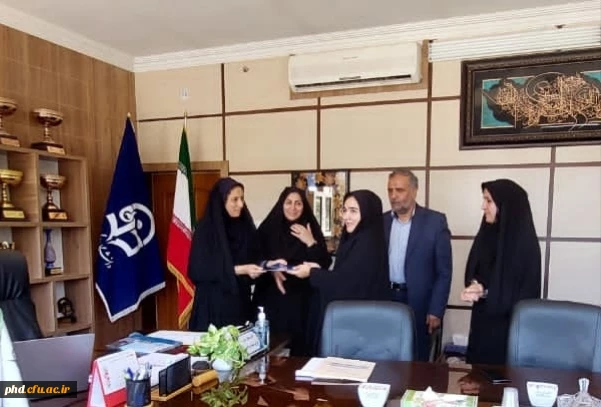 تجلیل و تقدیر ریاست محترم پردیس شهید هاشمی نژاد، دکتر مهناز بزمی از مقام آوران سی و دومین جشنواره کشوری قرآن و عترت 5