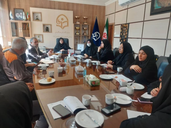 اولین جلسه شورای اسکان  پردیس شهیدهاشمی نژاد و مراکز ثامن الحجج ( ع) ، شهید کامیاب و شهید کلاهدوز قوچان برگزار شد . 2