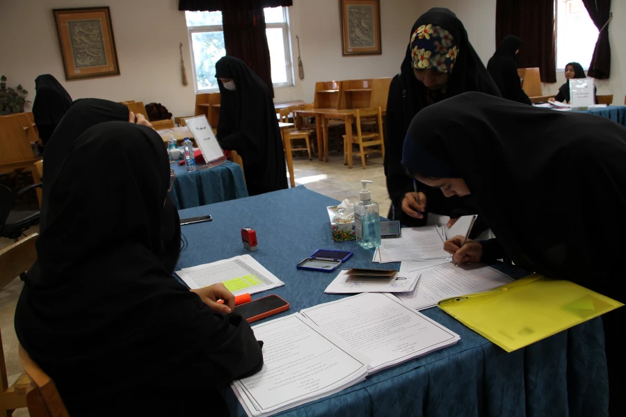 ثبت نام حضوری پذیرفته شدگان مقطع کارشناسی پیوسته آزمون سراسری سال 1401 پردیس شهید هاشمی نژاد مشهد و مرکز شهید کلاهدوز قوچان به روایت تصویر 3