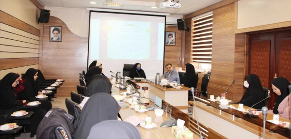 آیین تجلیل از دبیران انجمن های علمی و کانون های فرهنگی سال 1400 و معارفه دبیران جدید برگزار شد  3