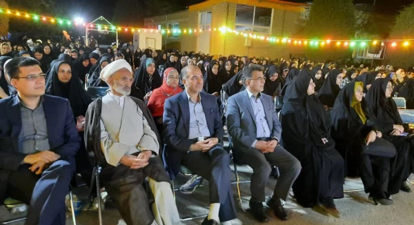 برگزاری مراسم گرامیداشت مقام شامخ معلم ودهه سر آمدی آموزش در پردیس شهید هاشمی نژاد ومراکز آموزش عالی تابعه 2