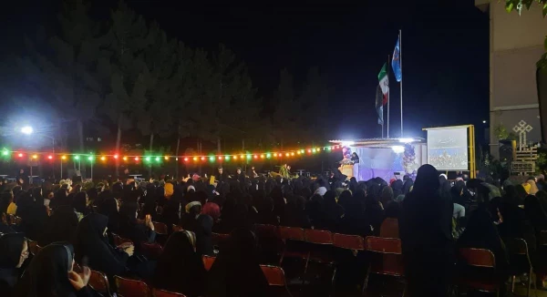 برگزاری مراسم گرامیداشت مقام شامخ معلم ودهه سر آمدی آموزش در پردیس شهید هاشمی نژاد ومراکز آموزش عالی تابعه 3