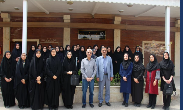 تجلیل از اعضای فعال تیم های اجرایی روابط عمومی پردیس شهید هاشمی نژاد 