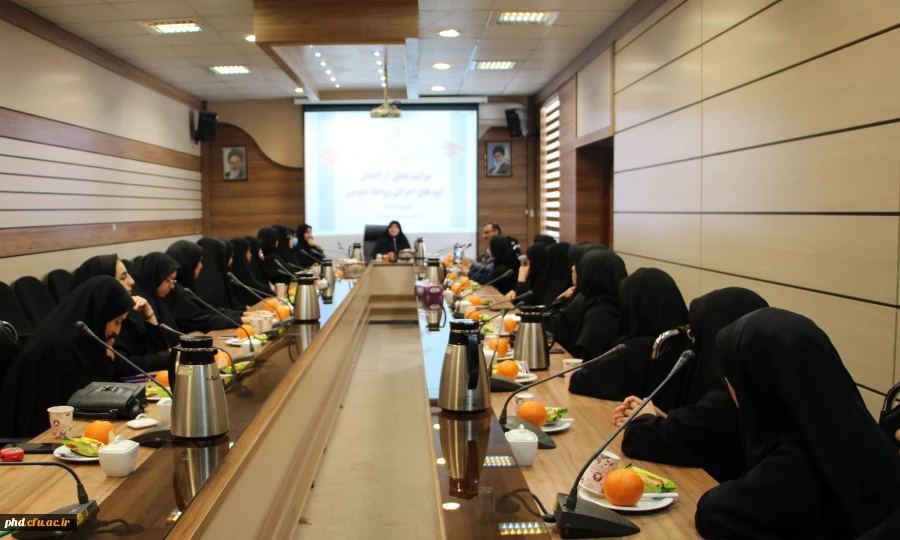 تجلیل از اعضای فعال تیم های اجرایی روابط عمومی پردیس شهید هاشمی نژاد 