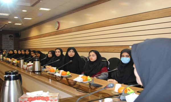 تجلیل از اعضای فعال تیم های اجرایی روابط عمومی پردیس شهید هاشمی نژاد 