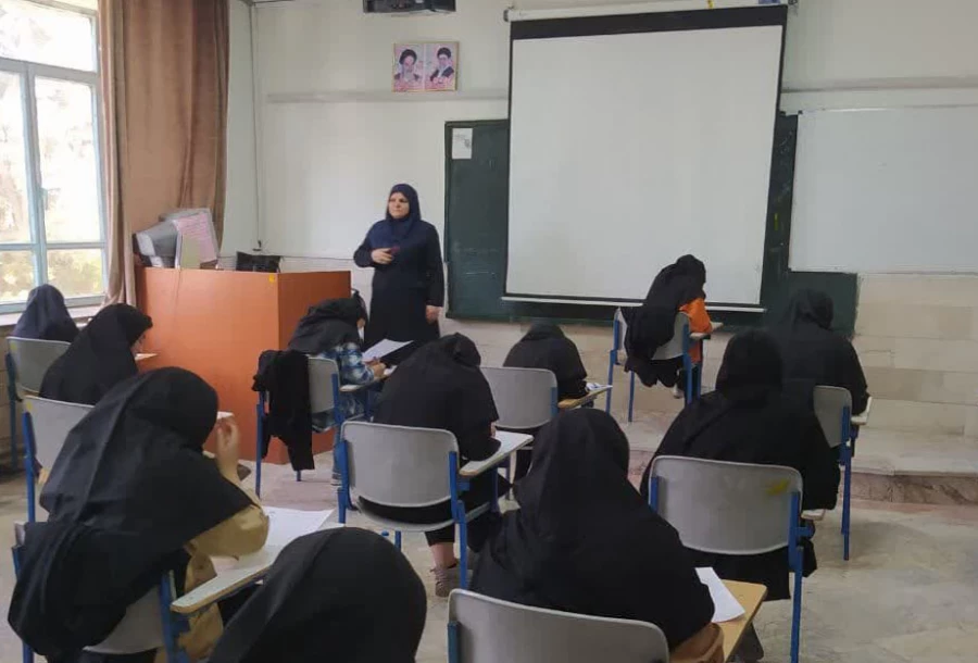 امتحانات پایان نیمسال دوم سال تحصیلی جاری در پردیس شهید هاشمی نژادآغاز شد  3