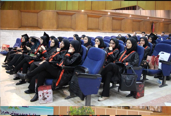 آئین فارغ التحصیلی کارشناسی  98 -