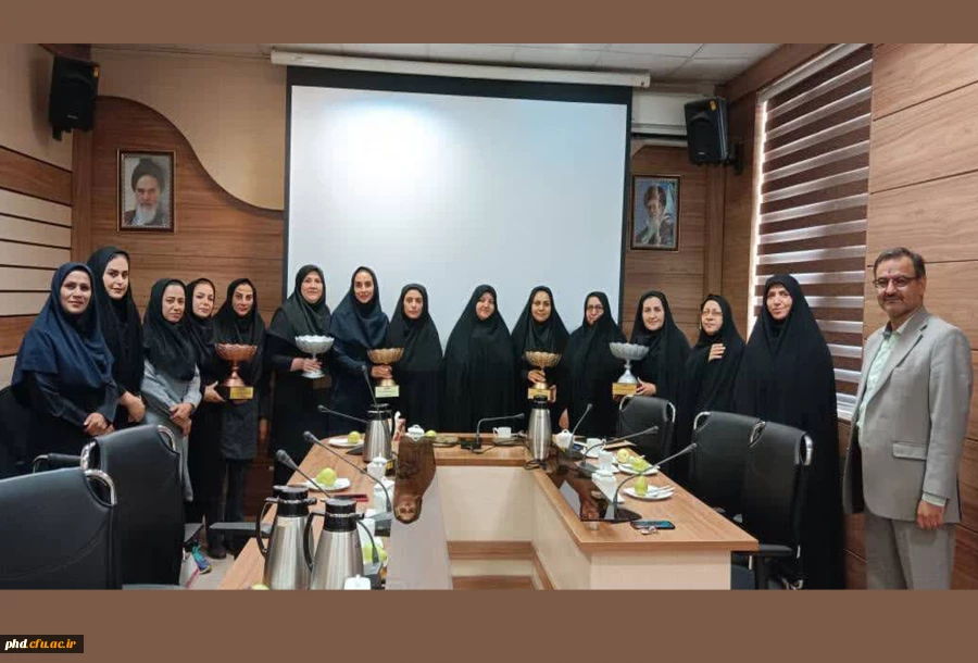 مراسم تجلیل و تقدیر از افتخار آفرینان المپیاد های ورزشی برگزارشد . 2