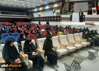 کارگاه سواد رسانه در سالن همایشات ماه منیر مرکز آموزش عالی شهید کلاهدوز قوچان برگزار شد