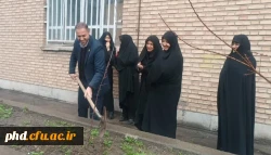 آئین گرامیداشت خانواده شهدا باحضور مسولین استانی در پردیس شهیدهاشمی نژاد برگزار شد. 2