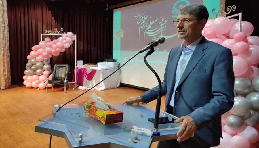 برگزاری مراسم باشکوه ده سرآمدی آموزش و تجلیل از مقام معلم در پردیس شهید هاشمی نژاد با استقبال پرشور دانشجویان این پردیس ومرکز آموزش عالی شهیدکامیاب
 6