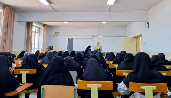 برگزاری دوره ی ۱۶ساعته معراج با محوریت آموزش تربیتی نماز 4