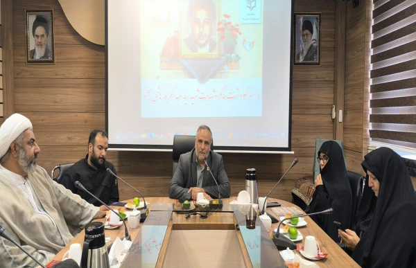 مراسم نکو داشت سالگرد شهید هاشمی نژاد درپردیس شهید هاشمی نژاد برگزار شد
 2