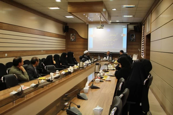 مراسم تکریم ومعارفه کارشناس حراست پردیس شهید هاشمی نژاد برگزارشد.
 2