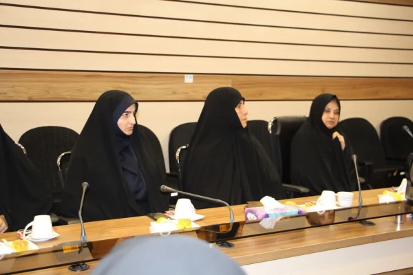 مراسم تکریم ومعارفه کارشناس حراست پردیس شهید هاشمی نژاد برگزارشد.
 2