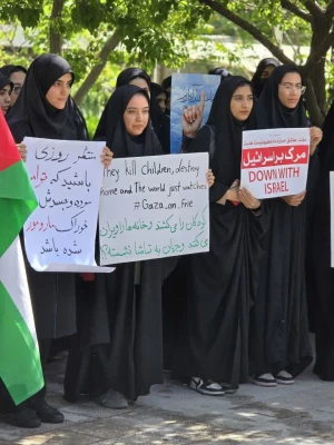 تجمع جامعه دانشگاهی درپردیس شهید هاشمی نژاد ومراکز آموش عالی تابعه در محکومیت جنایات رژیم صهیونی علیه مردم مظلوم فلسطین و غزه با حضور مسئولین، استادان، کارکنان و دانشجویان 3