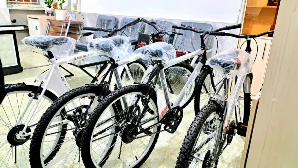 برگزاری مسابقه دوچرخه سواری به همت بسیج دانشجویی در مرکز شهید کلاهدوز قوچان: 3