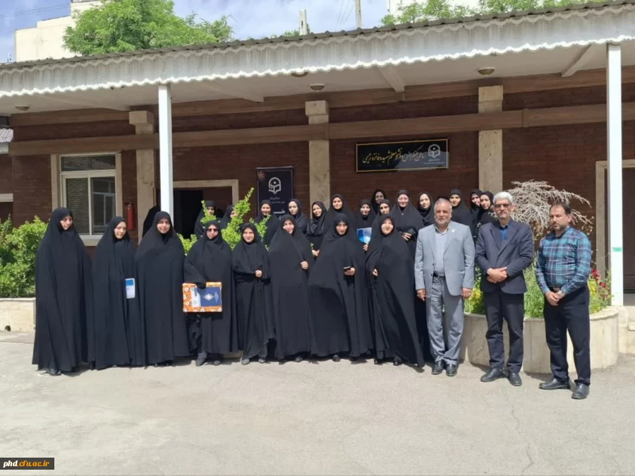  تقدیر ازسرپرستان سراهای دانشجویی و کارشناسان حوزه آموزش 2