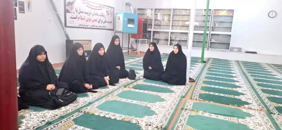 بازدید مسئولان از مرکز آموزش عالی شهید کلاهدوز قوچان با محوریت بررسی چالش  های فرهنگی و دانشجویی

 2