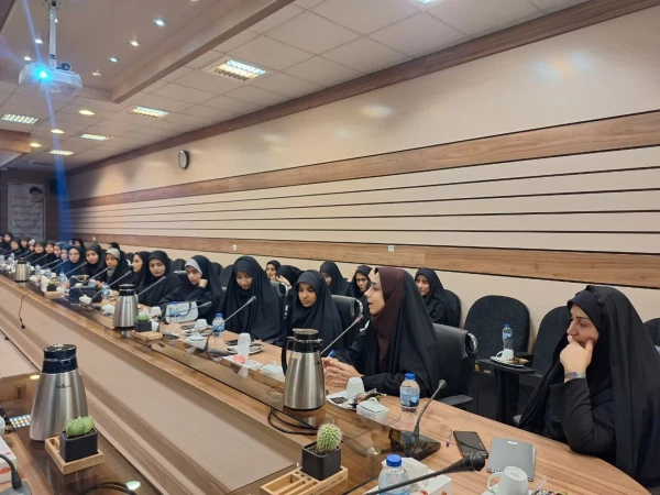 برگزاری نشست هم اندیشی یاوران رسانه در پردیس شهید هاشمی نژاد مشهد 

 2