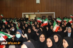 جشن روز دانشجو با حضور مسئولان، اساتید و دانشجویان در تالار امام علی پردیس شهید هاشمی نژاد برگزار شد. 
 4